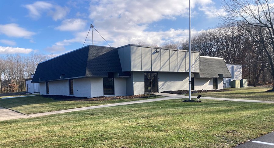Tunnel Rd exterior